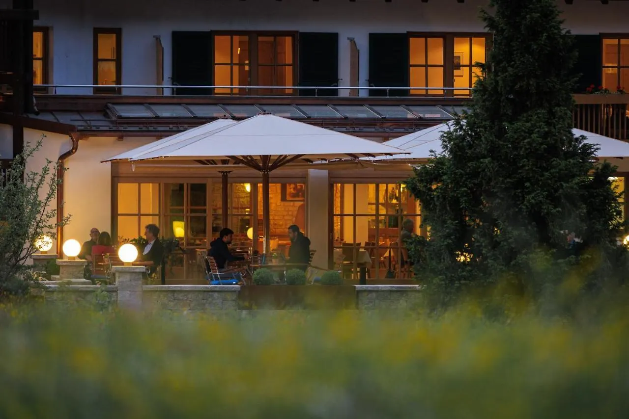 Alphotel Ettal 3*,